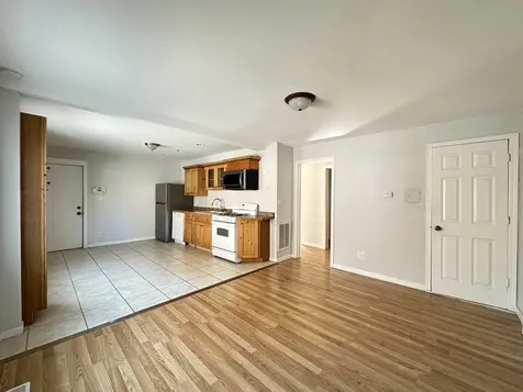 2458 North Clybourn Avenue Chicago IL 60614