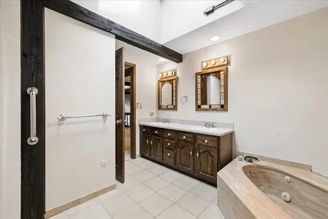 6205 Katmai Trail Mchenry IL 60050