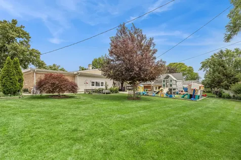 1044 Charing Cross Road Lombard IL 60148