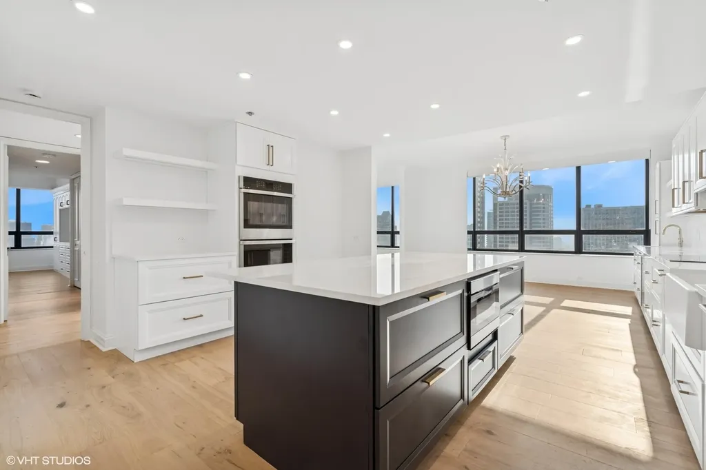 180 East Pearson Street Chicago IL 60611