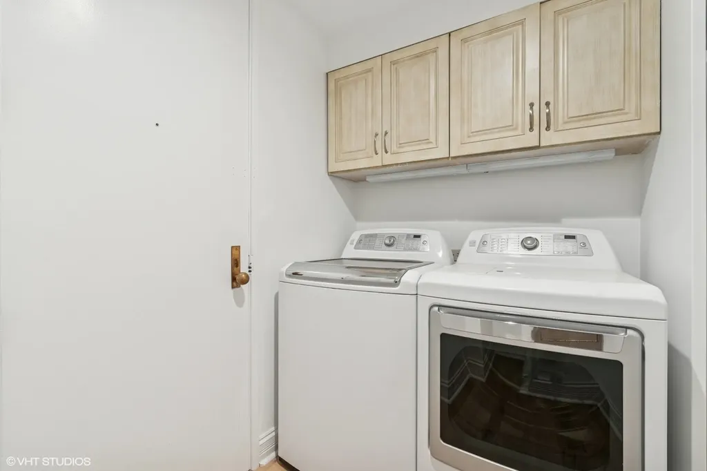 180 East Pearson Street Chicago IL 60611
