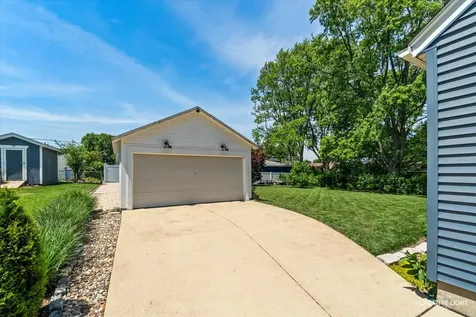 417 South 13th Avenue St. Charles IL 60174