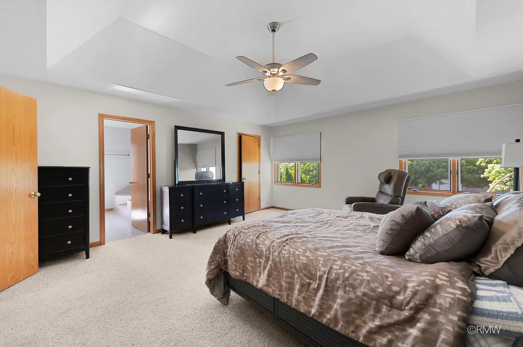 1216 West Grove Street Addison IL 60101