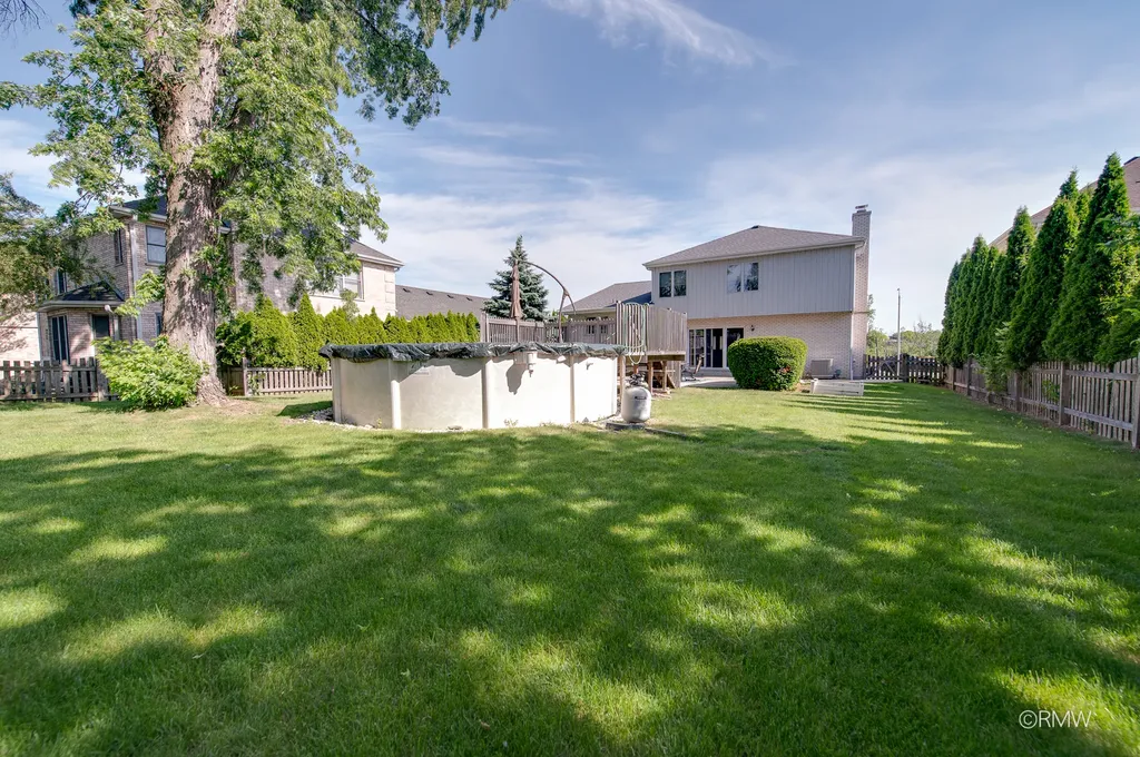 1216 West Grove Street Addison IL 60101