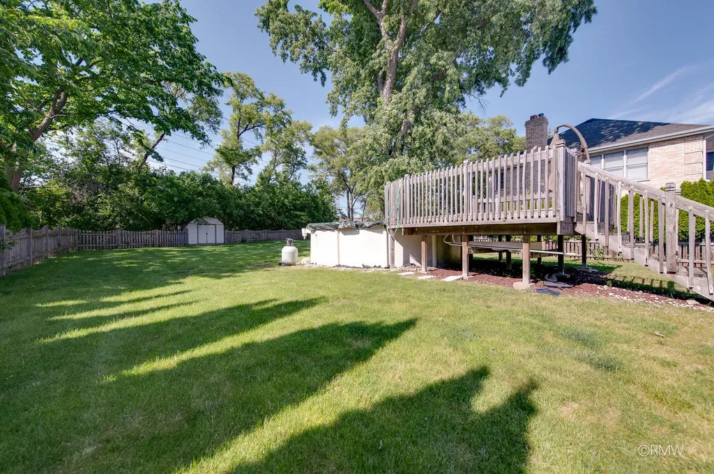 1216 West Grove Street Addison IL 60101