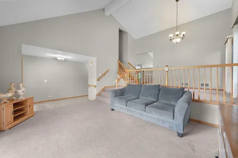 1216 West Grove Street Addison IL 60101