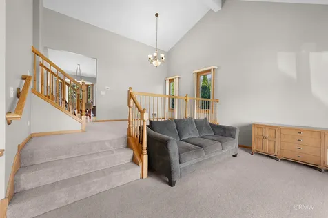 1216 West Grove Street Addison IL 60101