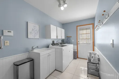 1216 West Grove Street Addison IL 60101