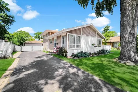 1020 Hahn Place West Chicago IL 60185