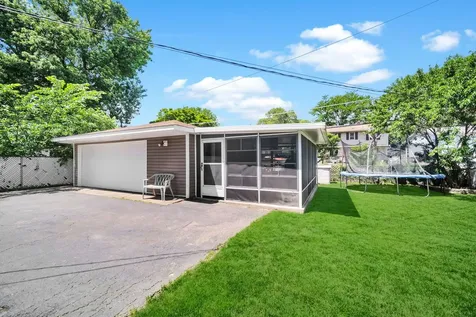 1020 Hahn Place West Chicago IL 60185