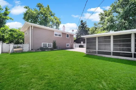 1020 Hahn Place West Chicago IL 60185