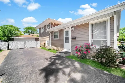 1020 Hahn Place West Chicago IL 60185