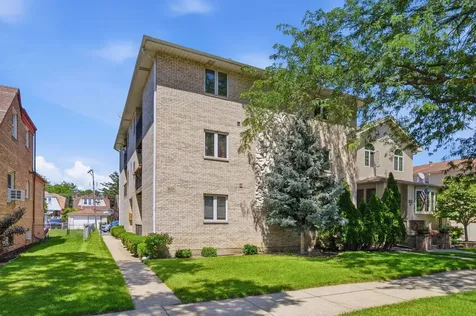5624 West Higgins Avenue Chicago IL 60630