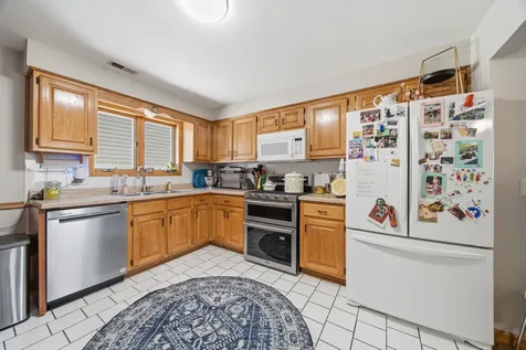 5624 West Higgins Avenue Chicago IL 60630