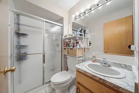 5624 West Higgins Avenue Chicago IL 60630