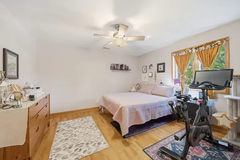 5624 West Higgins Avenue Chicago IL 60630