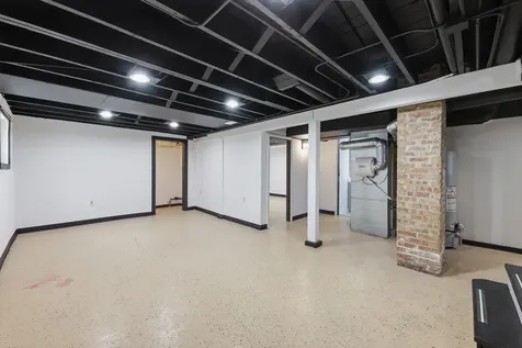 9709 51ST Avenue Oak Lawn IL 60453