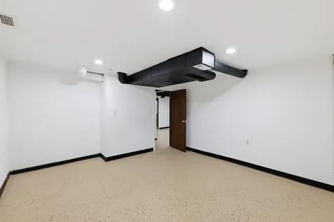 9709 51ST Avenue Oak Lawn IL 60453
