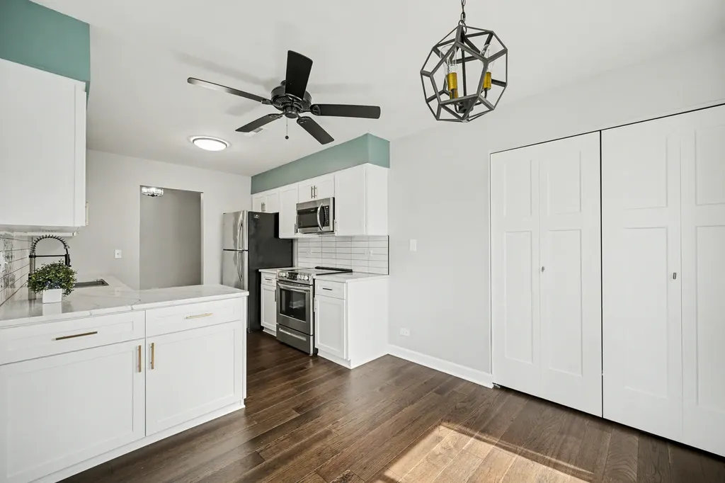 27W685 Grasmere Drive Winfield IL 60190