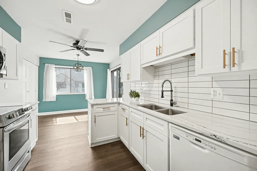 27W685 Grasmere Drive Winfield IL 60190