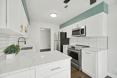 27W685 Grasmere Drive Winfield IL 60190