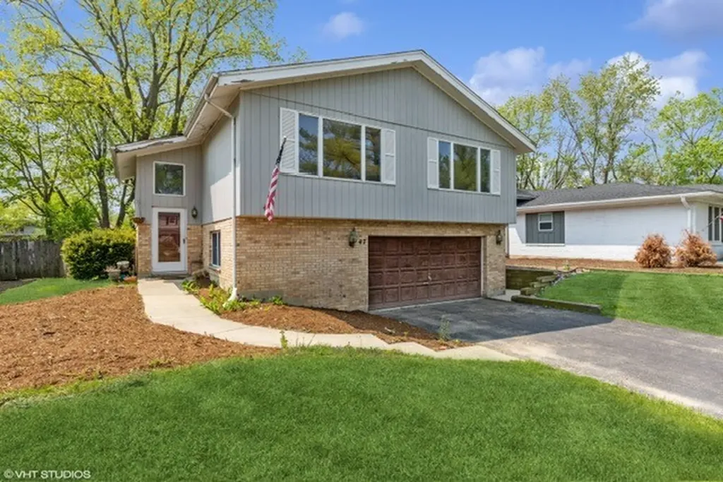 47 West Stone Avenue Lake Forest IL 60045