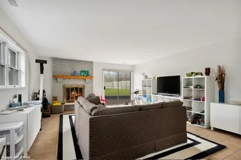 47 West Stone Avenue Lake Forest IL 60045