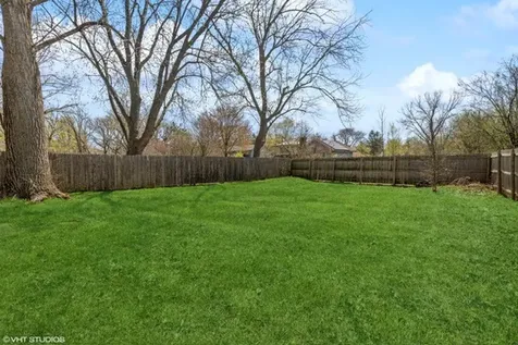 47 West Stone Avenue Lake Forest IL 60045