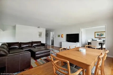 47 West Stone Avenue Lake Forest IL 60045