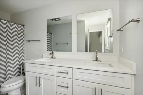 47 West Stone Avenue Lake Forest IL 60045