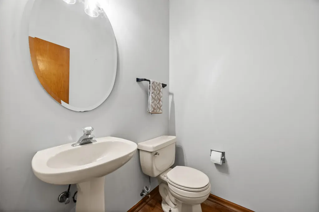 533 Springwood Lane Bolingbrook IL 60440