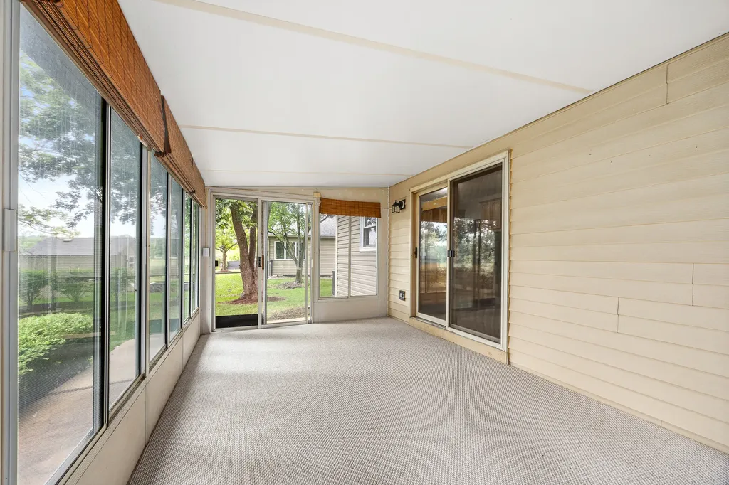 533 Springwood Lane Bolingbrook IL 60440