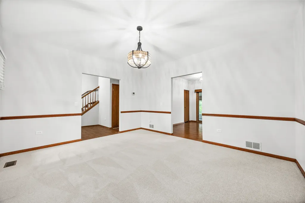 533 Springwood Lane Bolingbrook IL 60440