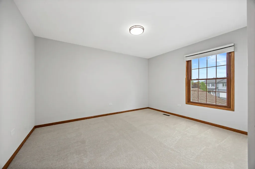 533 Springwood Lane Bolingbrook IL 60440