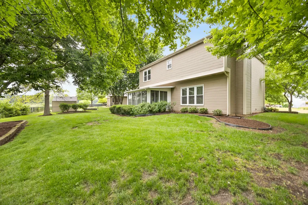 533 Springwood Lane Bolingbrook IL 60440
