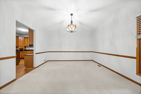 533 Springwood Lane Bolingbrook IL 60440