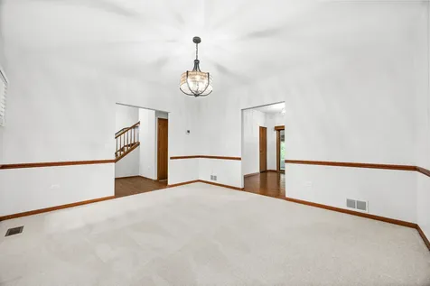 533 Springwood Lane Bolingbrook IL 60440