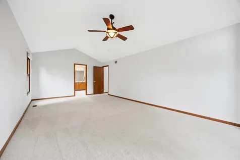 533 Springwood Lane Bolingbrook IL 60440