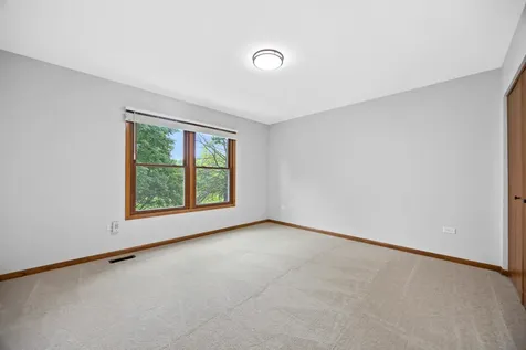533 Springwood Lane Bolingbrook IL 60440