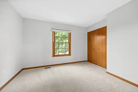 533 Springwood Lane Bolingbrook IL 60440