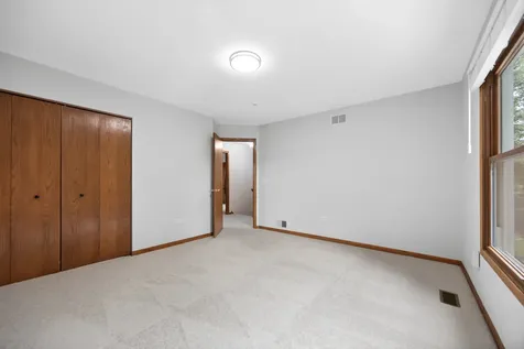 533 Springwood Lane Bolingbrook IL 60440