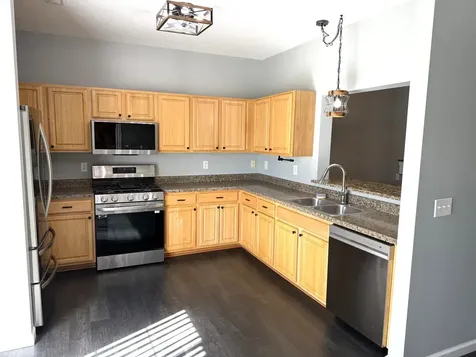 2433 River Oaks Lane Rockford IL 61102