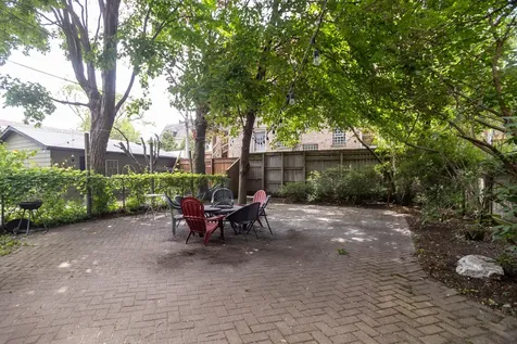1319 West Early Avenue Chicago IL 60660