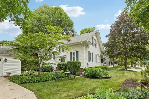 335 East Liberty Street Barrington IL 60010