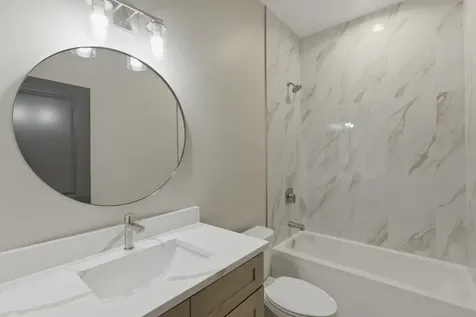 4932 South Champlain Avenue Chicago IL 60615