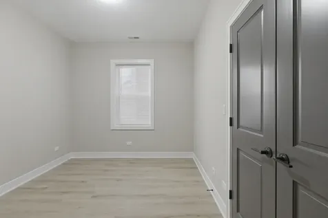 4932 South Champlain Avenue Chicago IL 60615