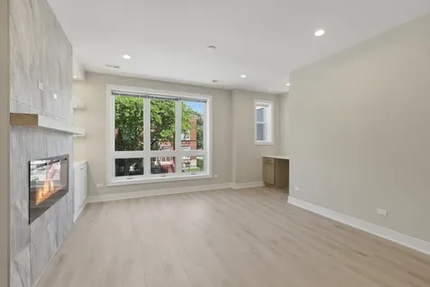 4932 South Champlain Avenue Chicago IL 60615