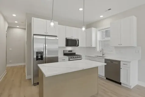 4932 South Champlain Avenue Chicago IL 60615