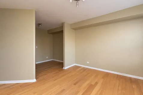 3103 West Lawrence Avenue Chicago IL 60625