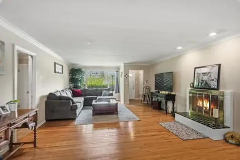 3 Dole Avenue Crystal Lake IL 60014
